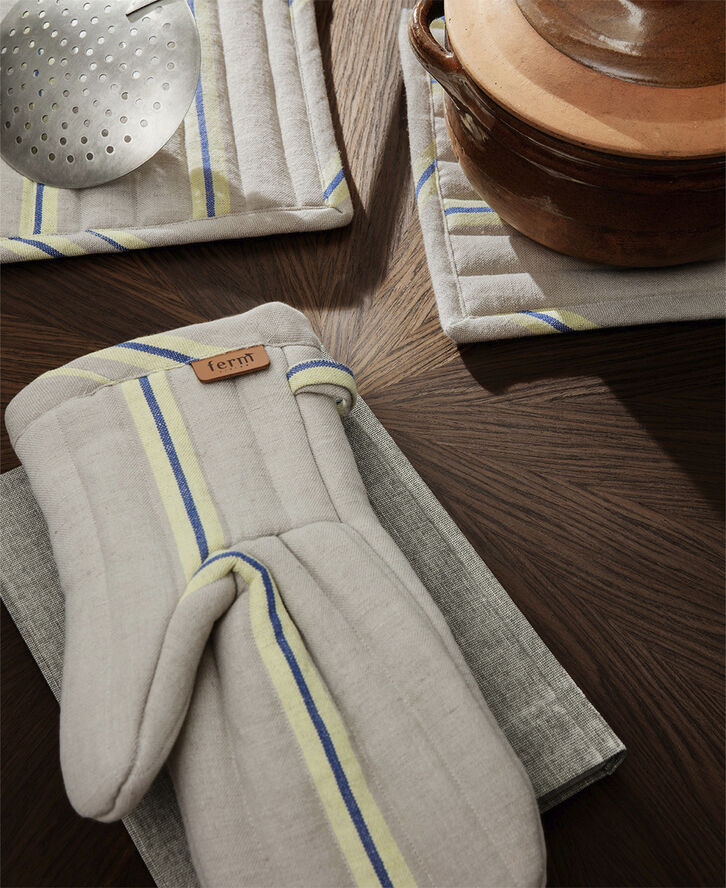 ferm LIVING Hale Oven Mitt - Oyster/Lemon/Br Bl Oyster/lemon/br blue