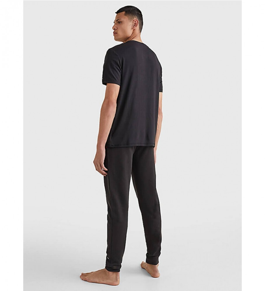 Camiseta Tommy Hilfiger Signature Preta
