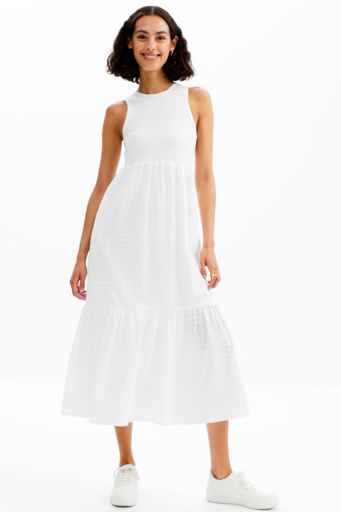 Robe longue combinée brodée