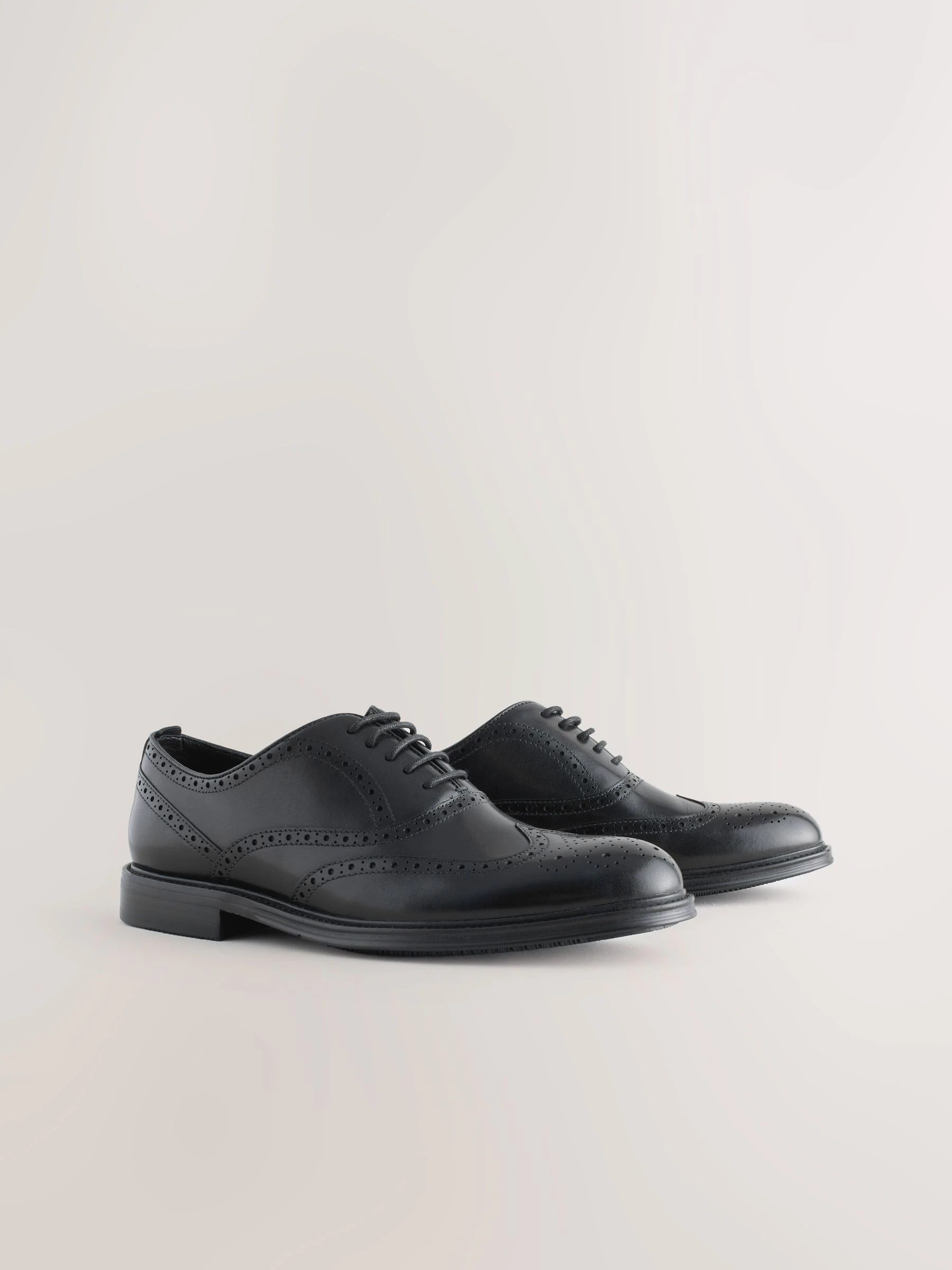 Zwart - Oxford Wingcap Leather Shoes