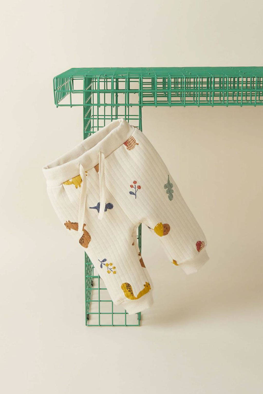 NAME IT baby broek NBNOHAPPY met all over print en textuur ecru/multicolor