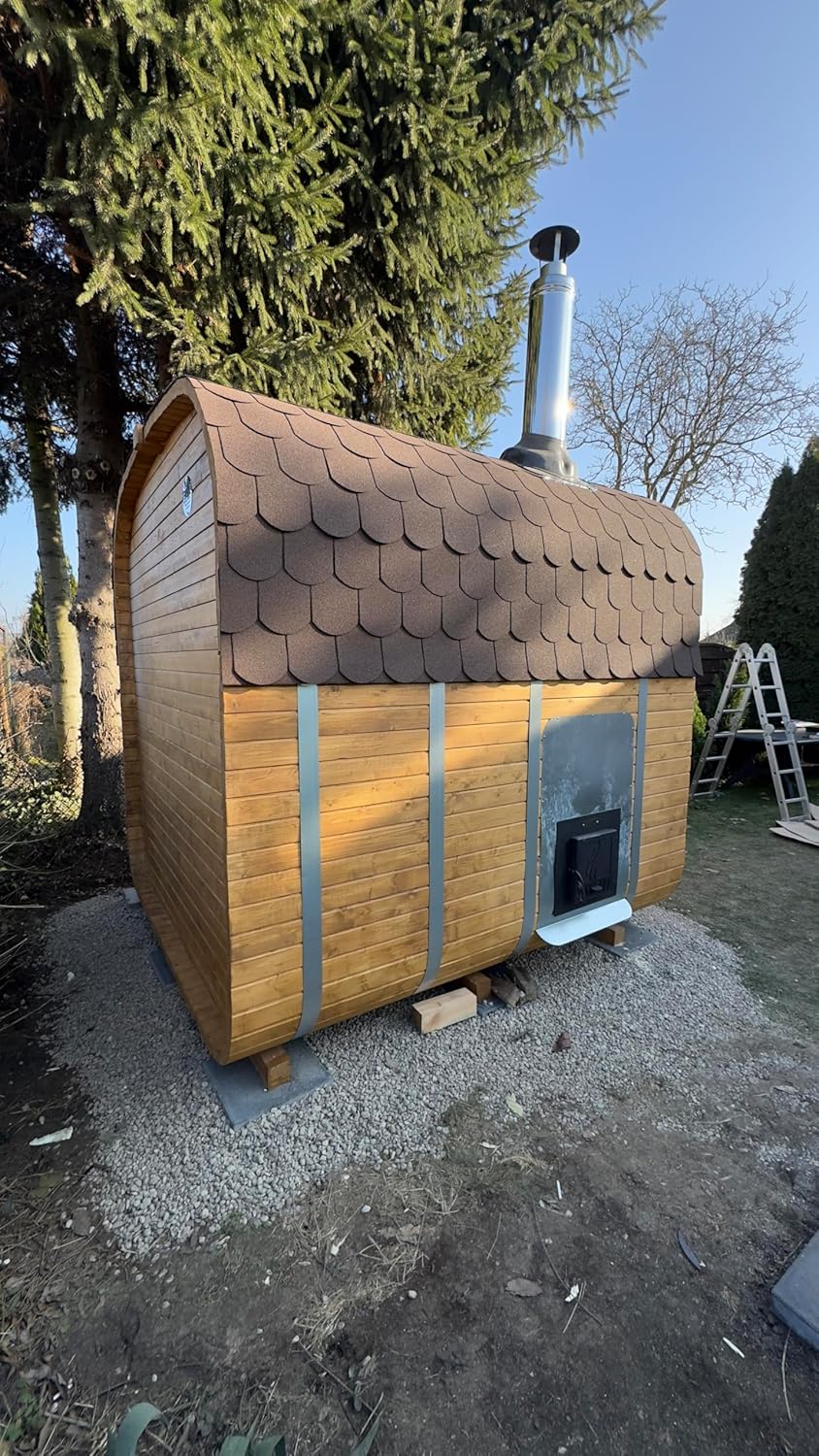 2QL Fasssauna Gartensaunas Garten Outdoor Sauna aus Fichtenholz – Verschiedene Größen (4–6 Personen) – mit Holzofen ETNA