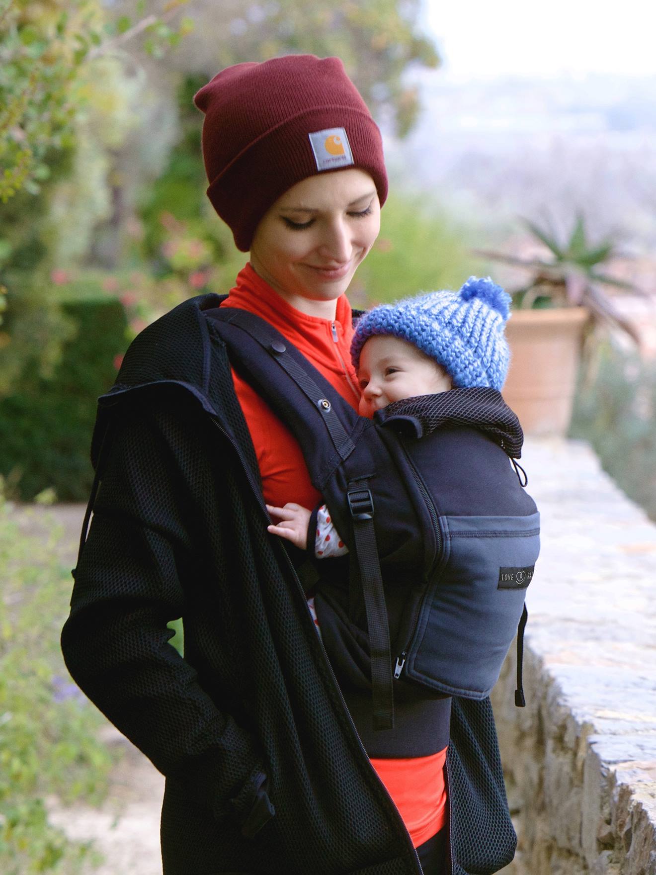 Canguru para bebês Physio Carrier LOVE RADIUS da JE PORTE MON BEBE, cor cinza claro liso