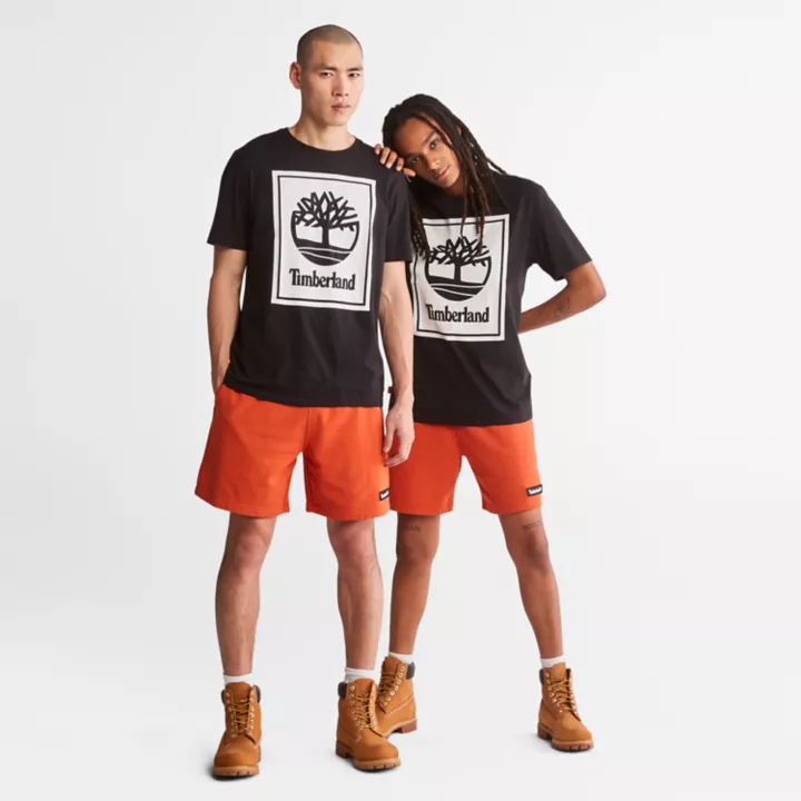 Camiseta unissex com logo Stack na cor preta.