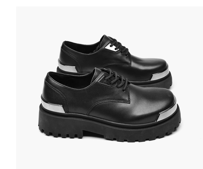 Malnia Home - Veterschoenen met metalen neus en imitatieleer