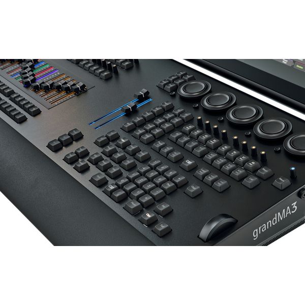 MA Lighting grandMA3 compact XT Demo