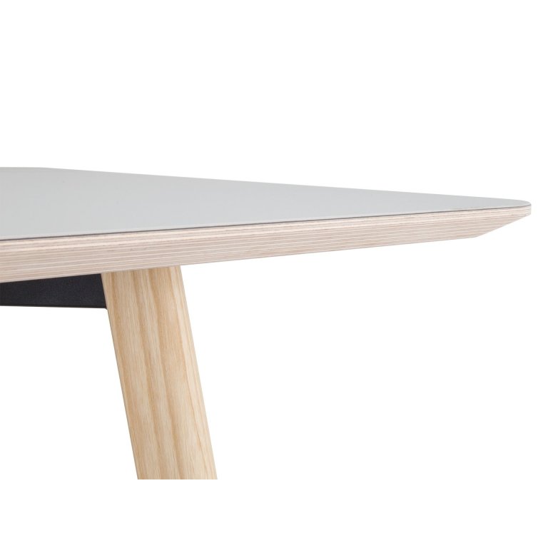 Modulor Tisch Y6 Holz Esche natur 10°