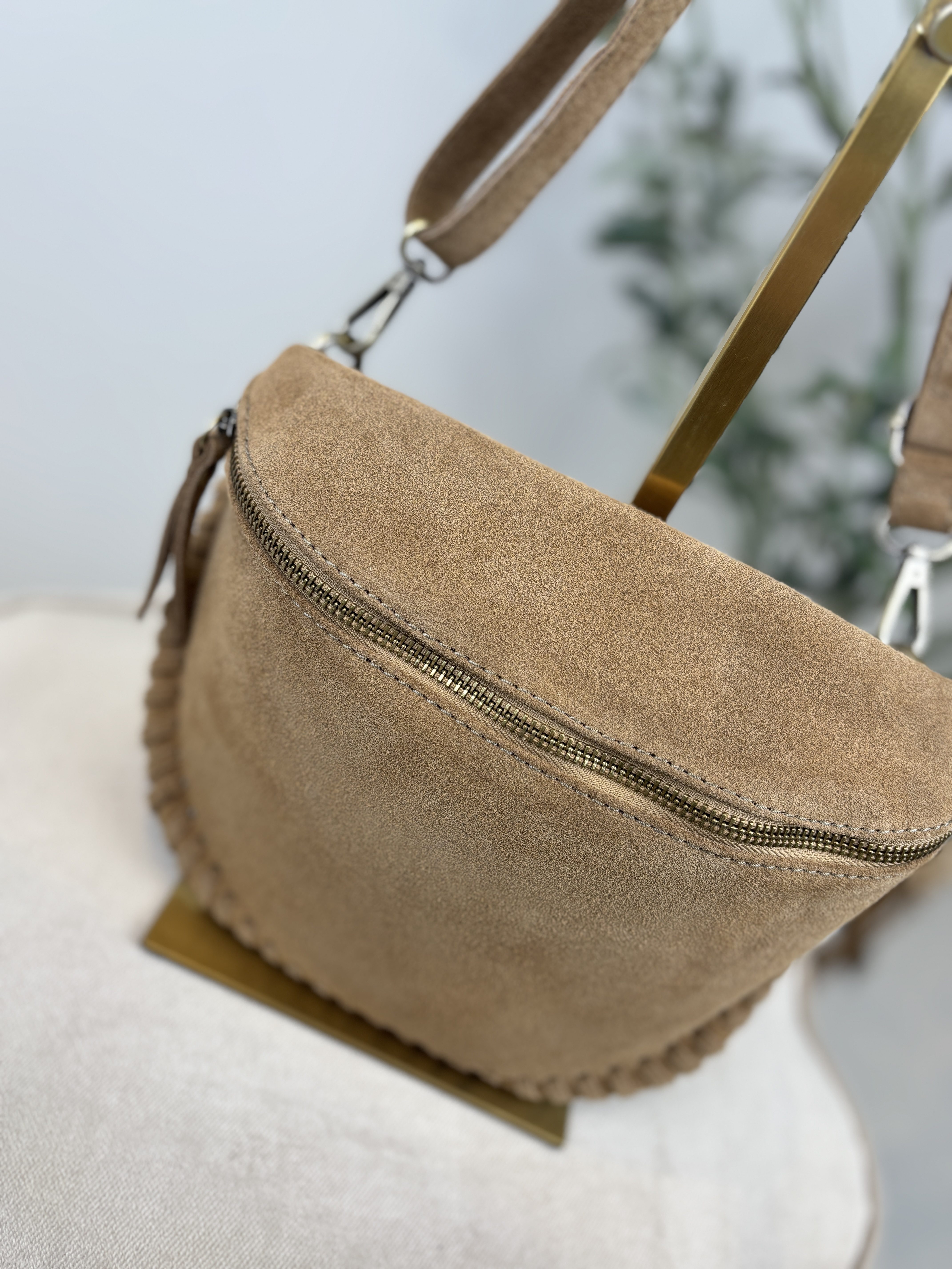 Mara Bumbag - Suede Taupe