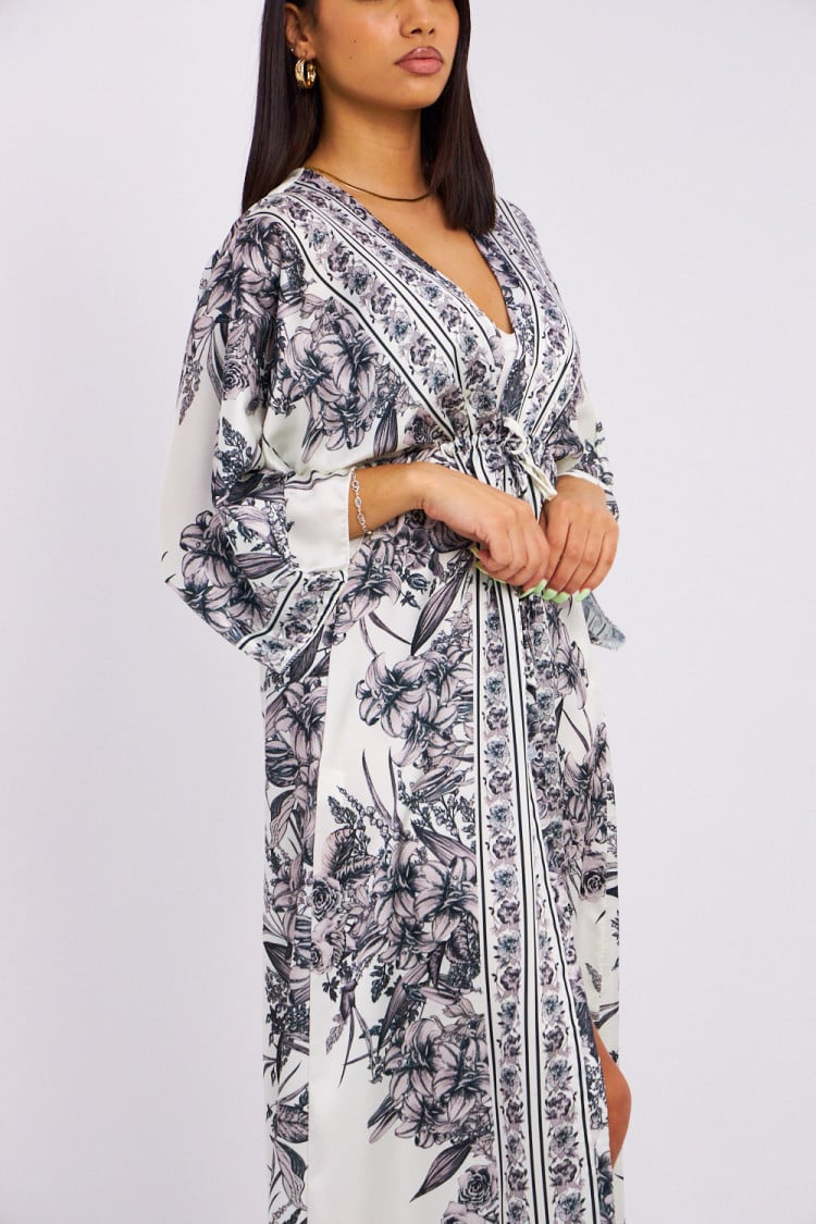 Robe chemise noire à fleurs col v