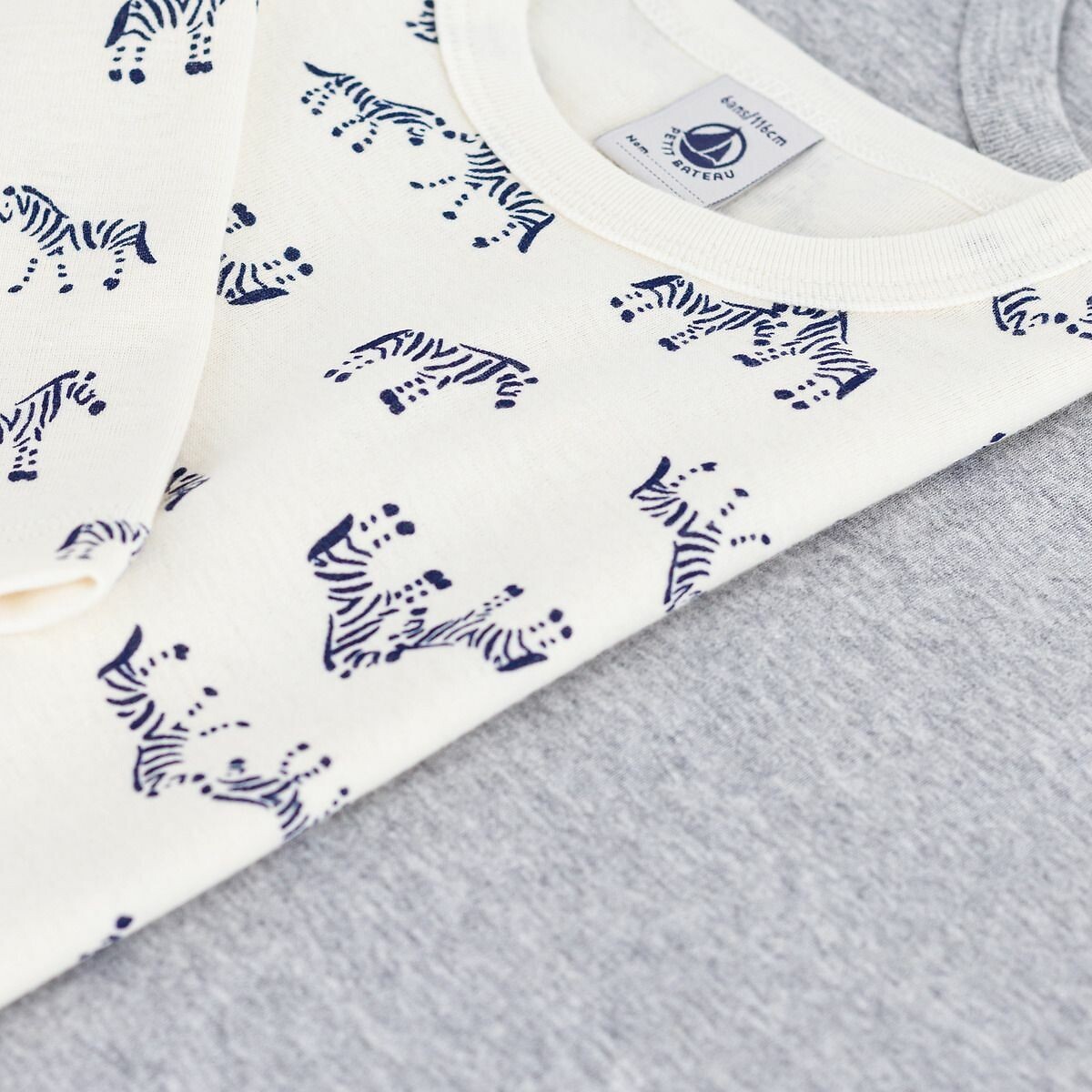 PETIT BATEAU<br>Conjunto de 2 camisetas de algodão de manga comprida
