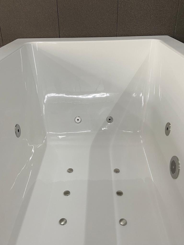 Lambini Designs Cube bubbelbad 190x90cm elektronisch 6 4 2 hydrojets en 12 aerojets RVS