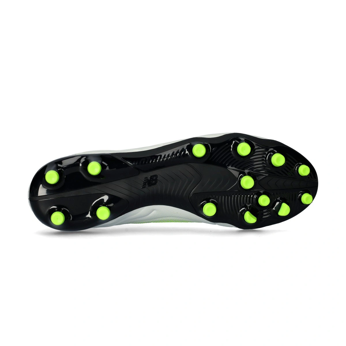 Chuteira New Balance Tekela Pro Low Laced MG V5