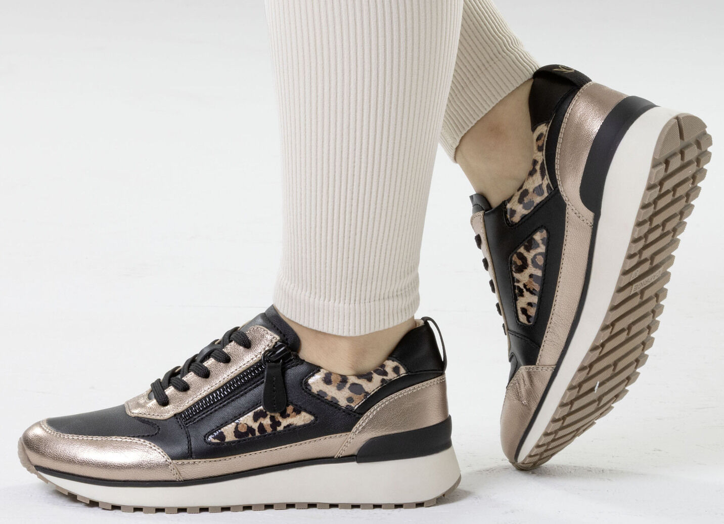 Caprice, trendige Damen-Sneaker, Weite G, mit herausnehmbarem Lederfussbett