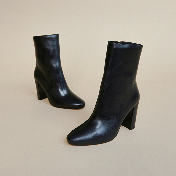 Bottines à talons  en cuir noir