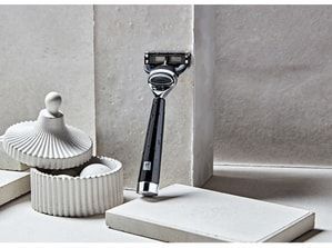 Zwilling - Rasoir - Noir - Résine Précieuse - Lames Gillette Fusion Incluses