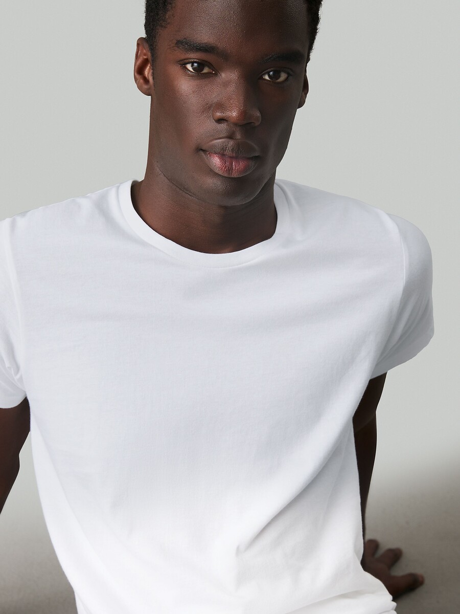 CALVIN KLEIN ROUPA ÍNTIMA<br>Conjunto de 3 camisetas lisas