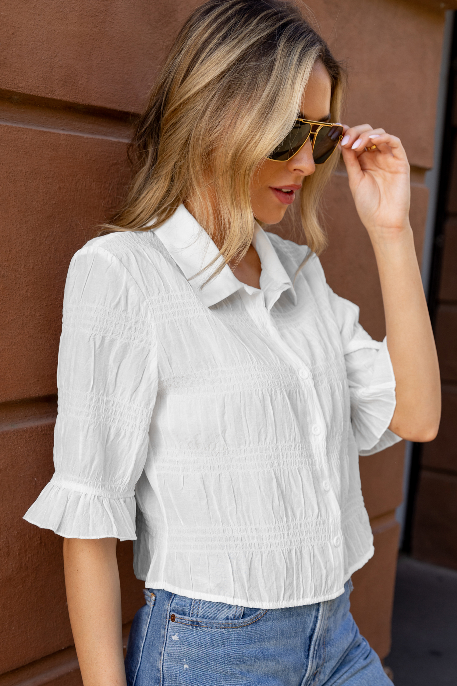 Chemise froissée à boutons sur le devant blanche