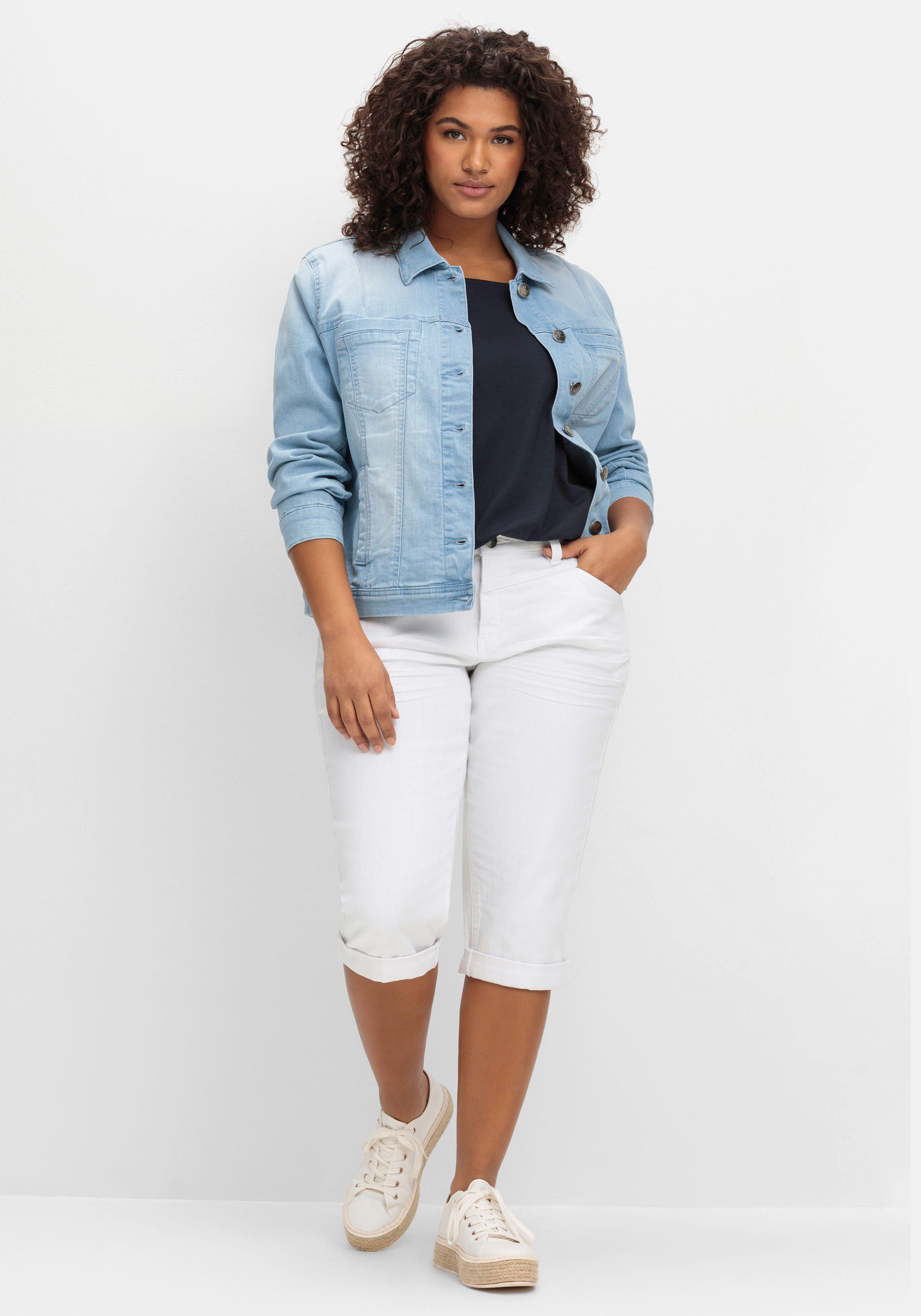 Schmale Caprijeans mit Used-Effekten