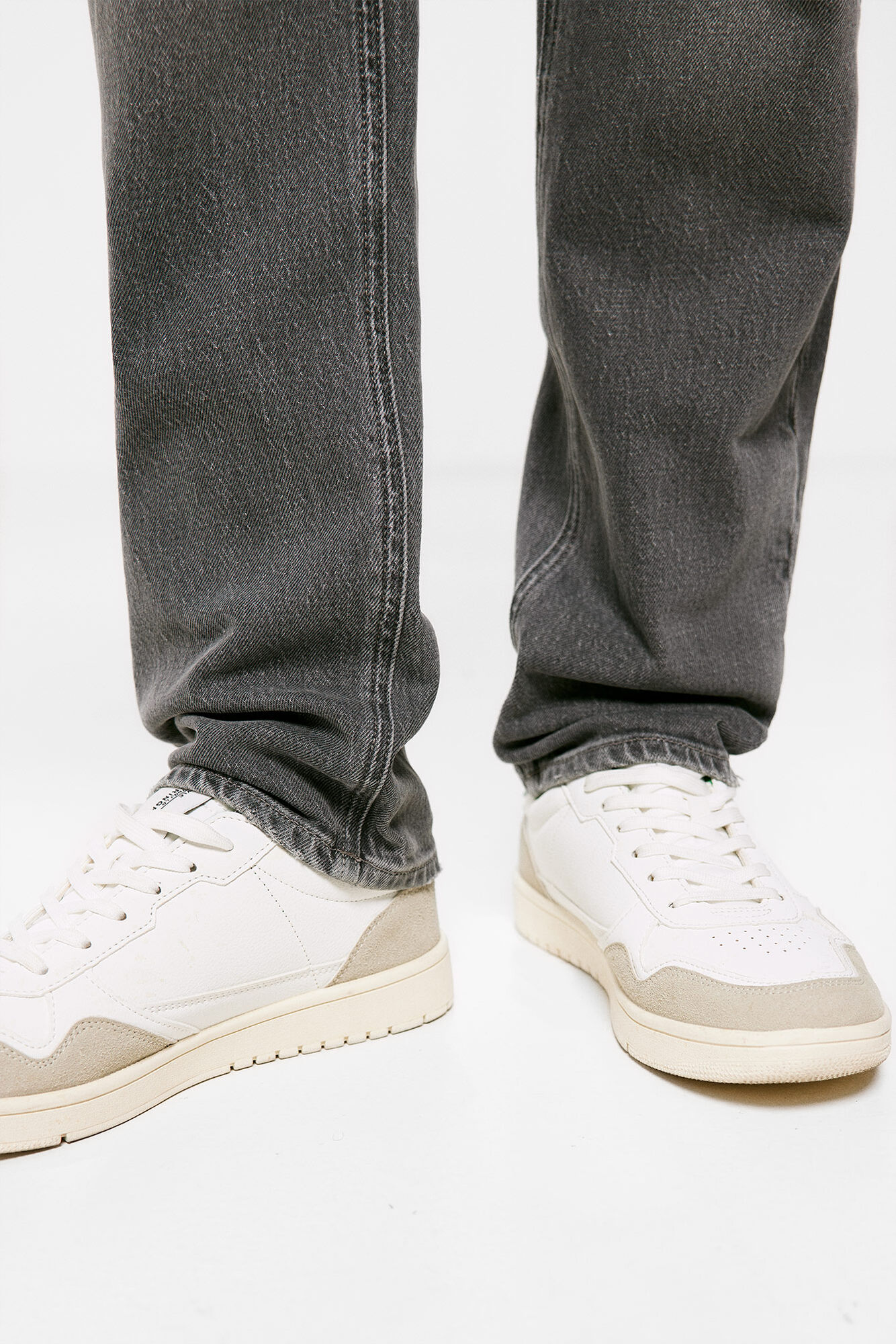 Calça jeans normal, lavagem cinza escura