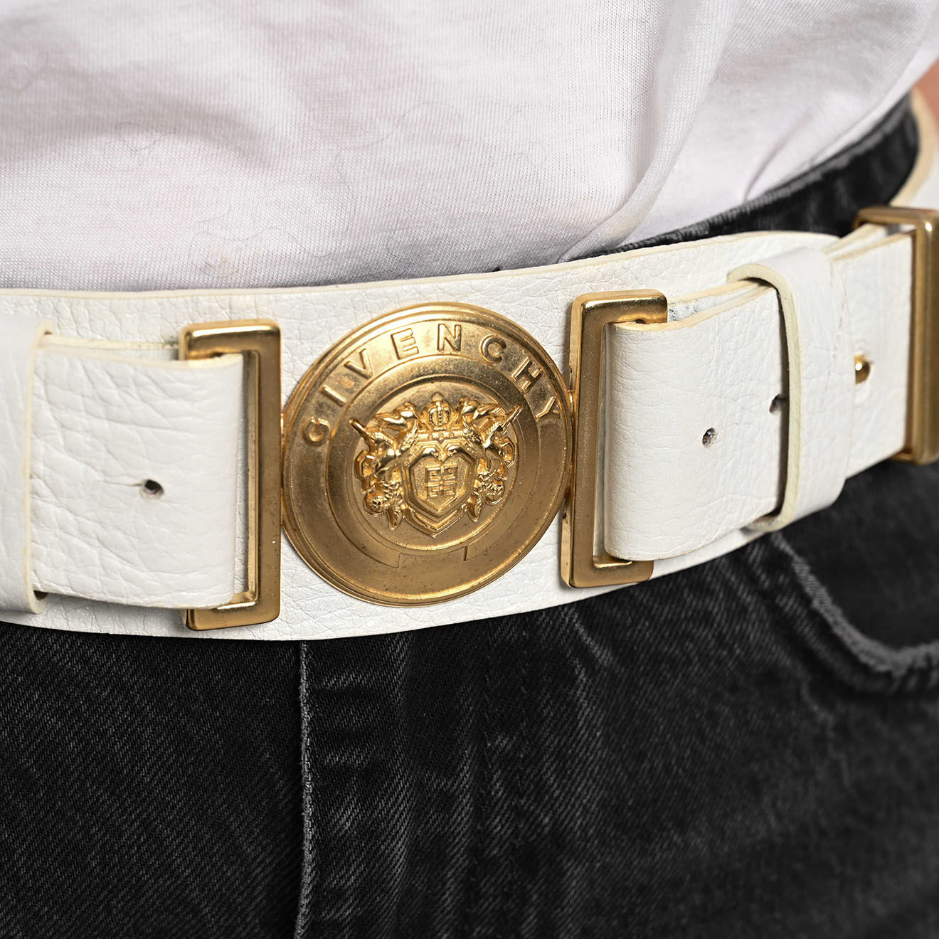 Givenchy Ceinture en Cuir blanche - Très bon état