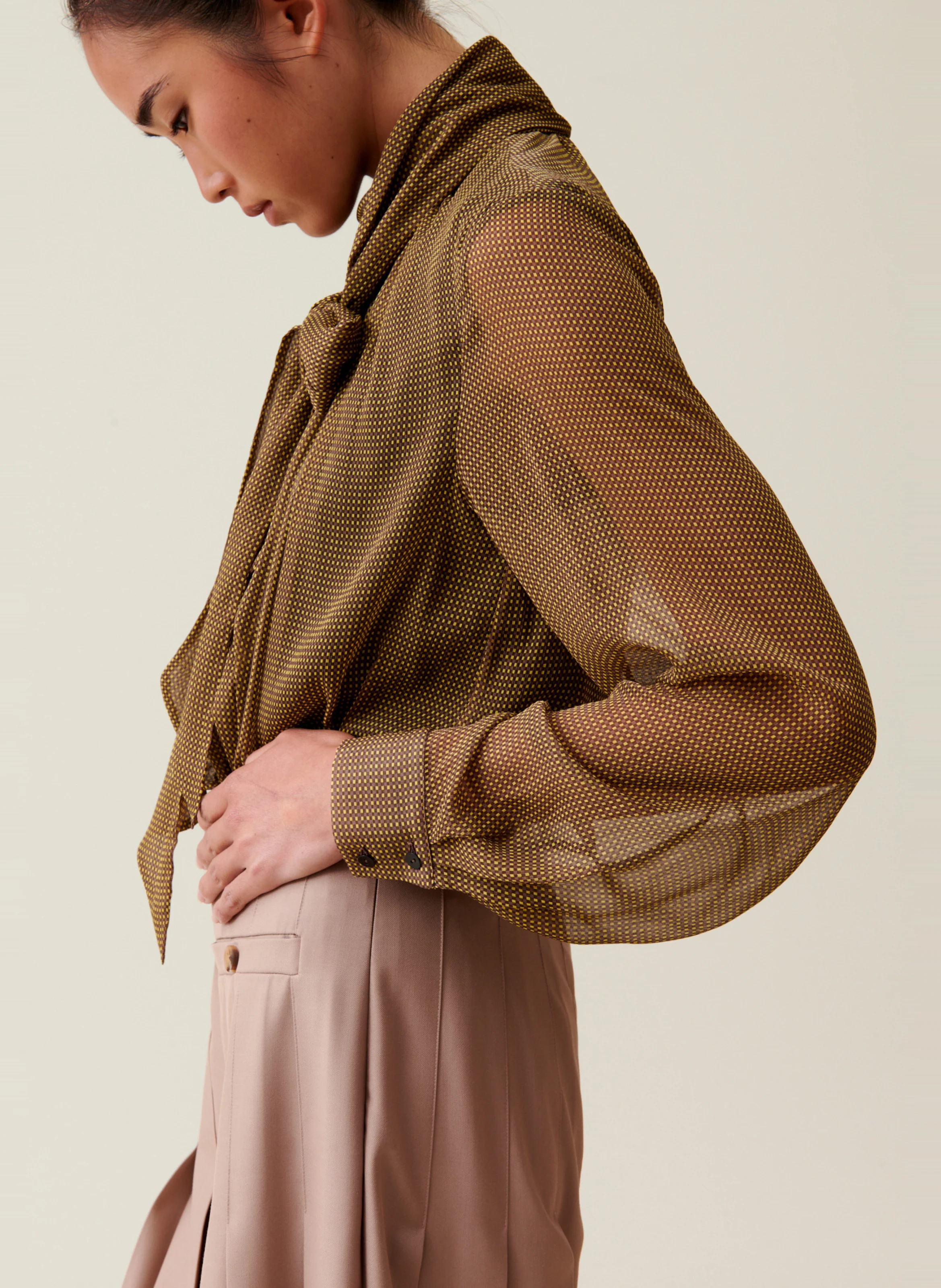 Blouse à col lavallière | Jaune