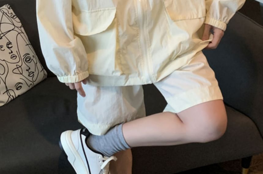 emeisa - Set: jack met capuchon en rits en korte broek