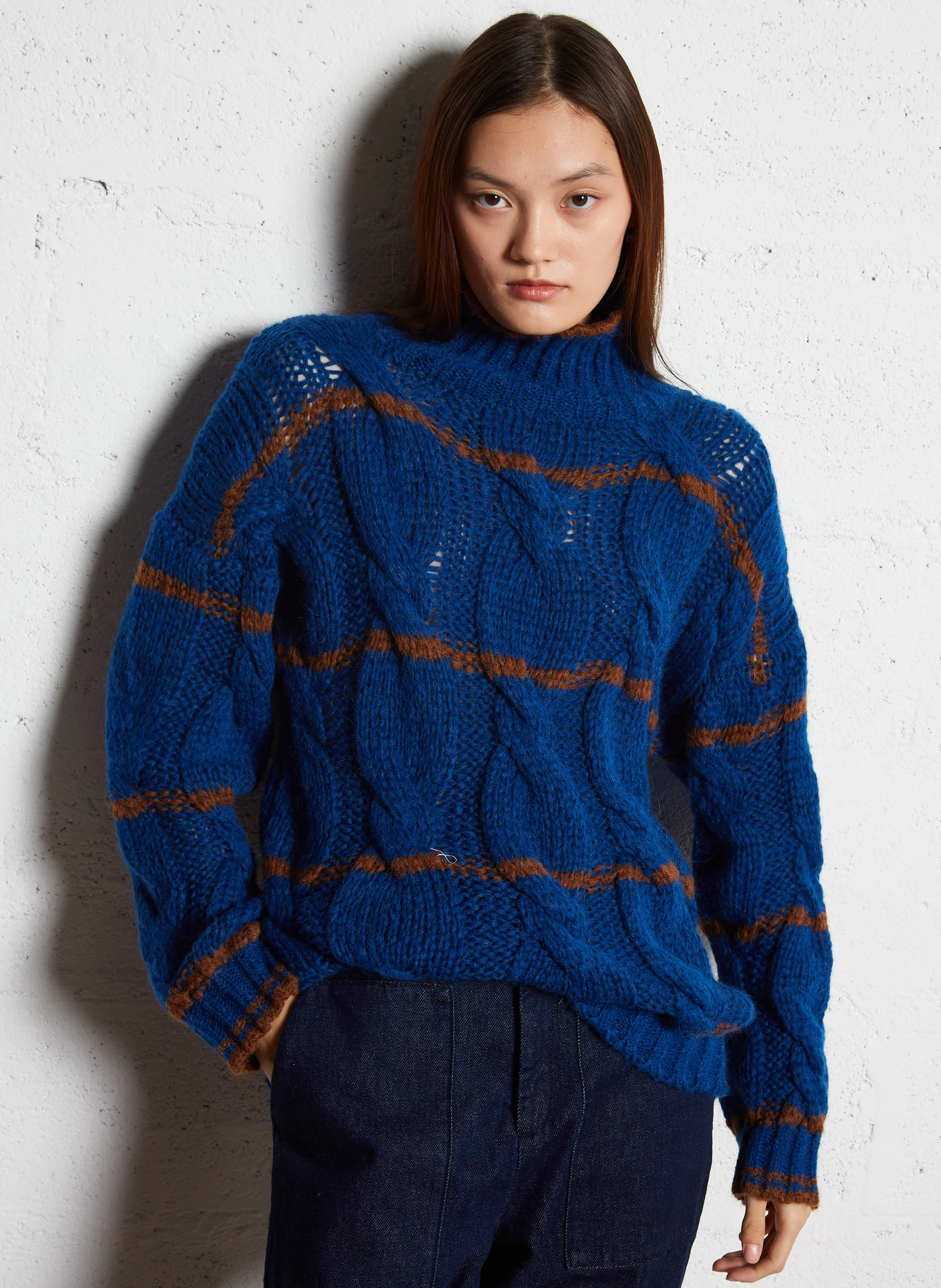 MELODIE - Pull ample col montant rayé en laine mélangée | Bleu