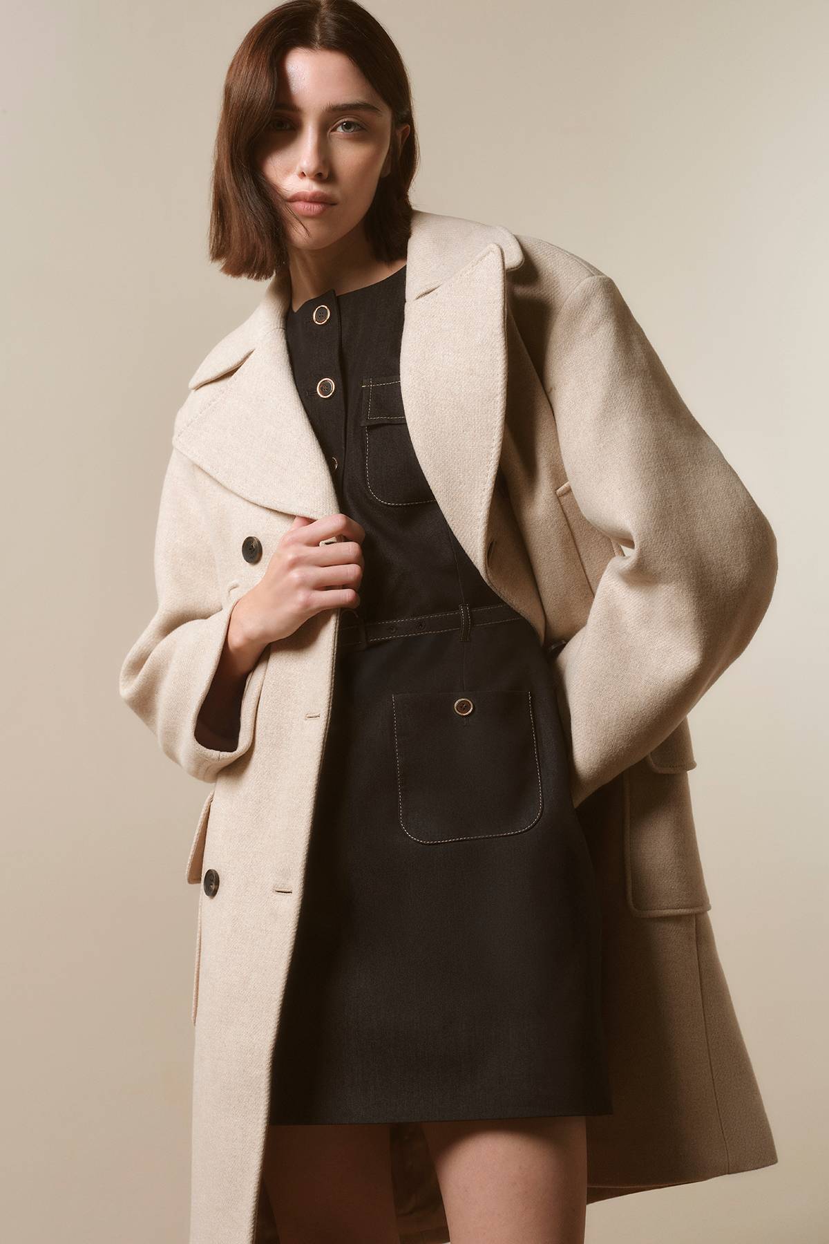 KarenMillen Manteau Midi Ajusté en Laine avec Poches Plaquées