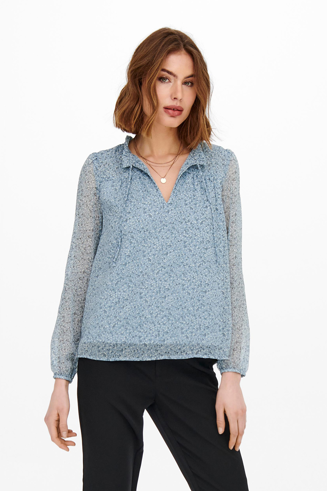 Blusa de manga comprida com gola alta falsa