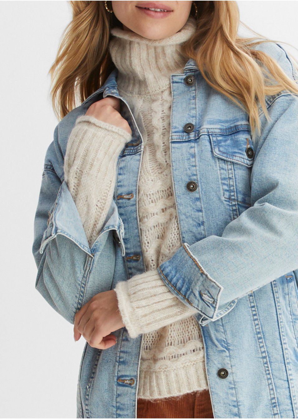 Pull en maille à torsades