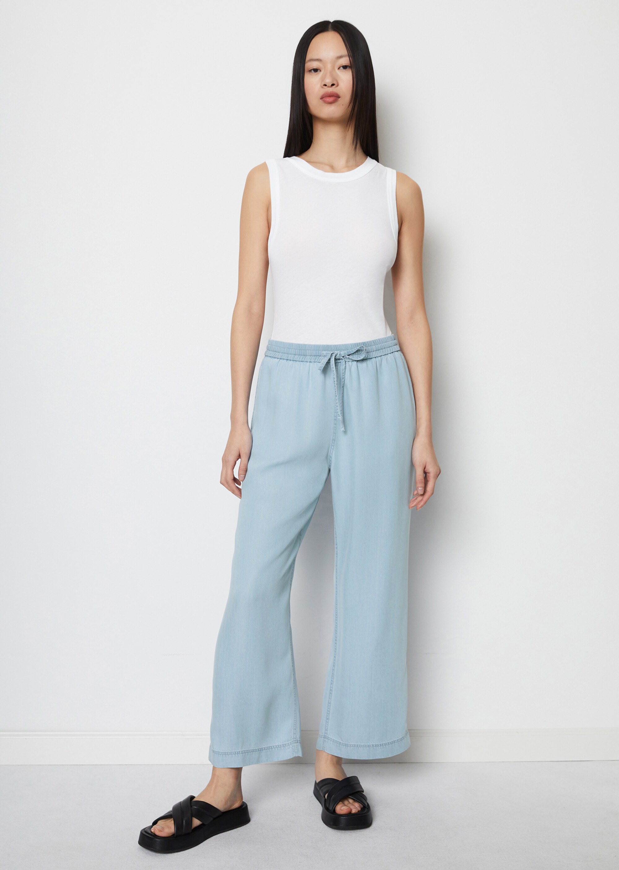Weite Gummizug-Hoseaus softem Lyocell-Denim