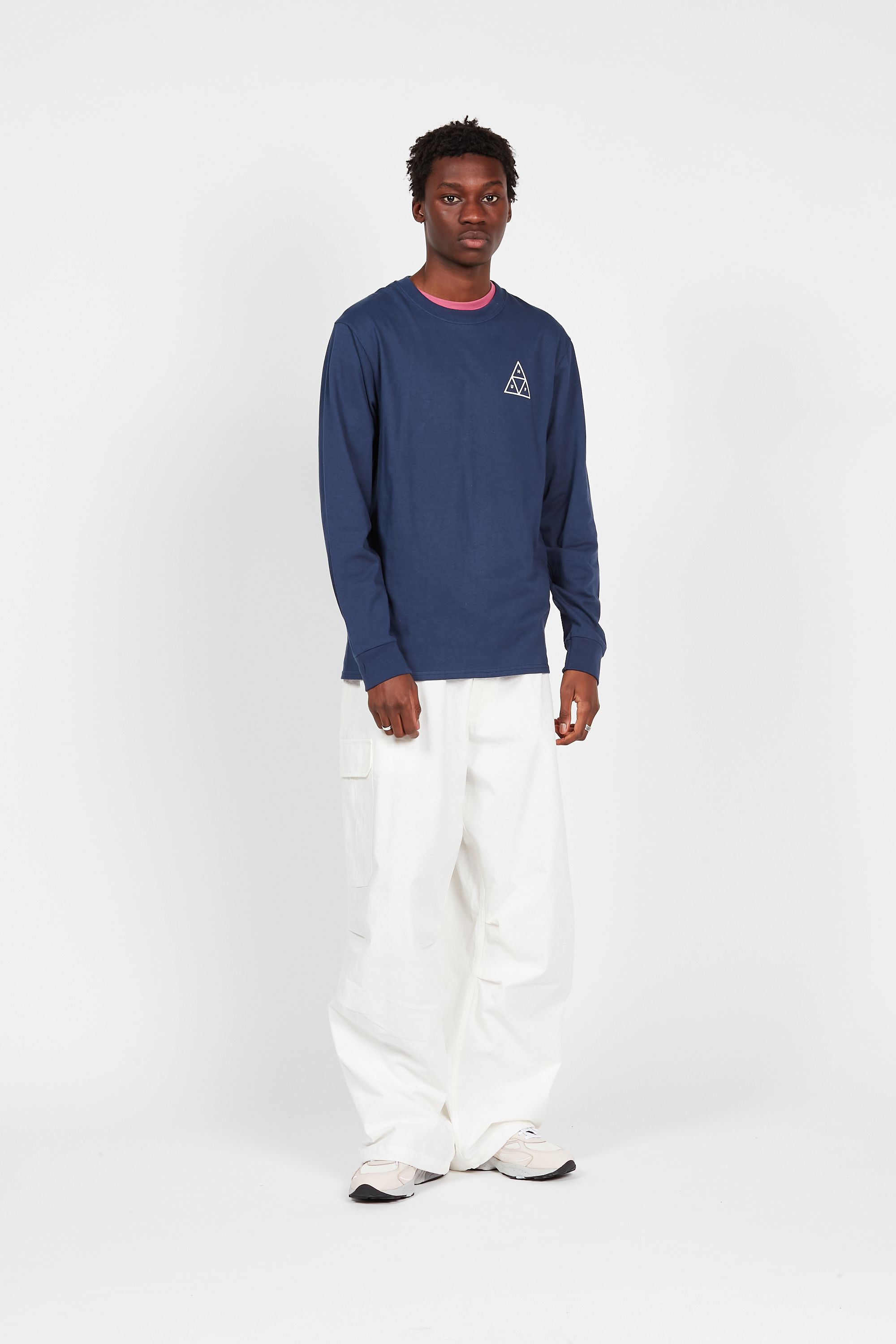 HUF T-SHIRT ESSENTIALS Bleu