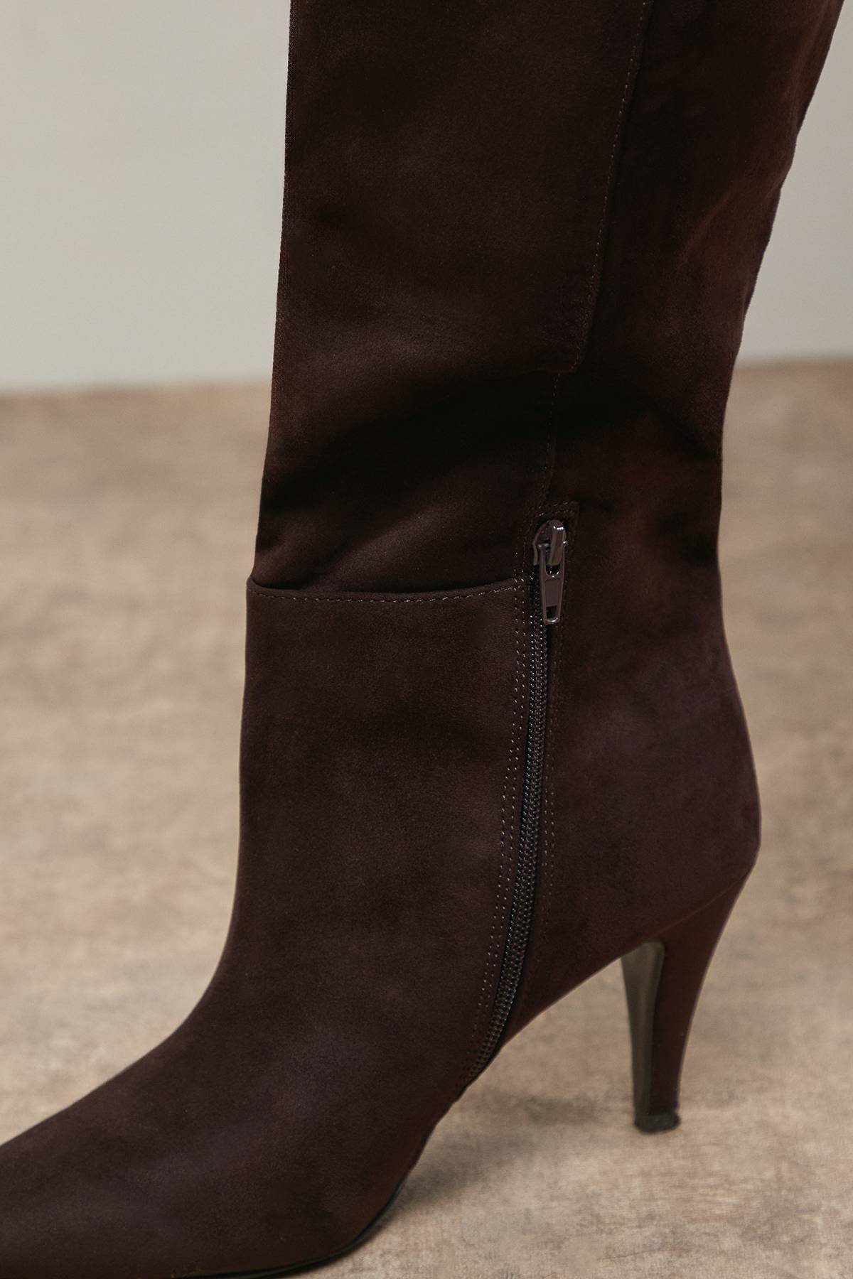 Oasis Bottes Hautes Lilian en synthétique à Bout Pointu et Talon Moyen