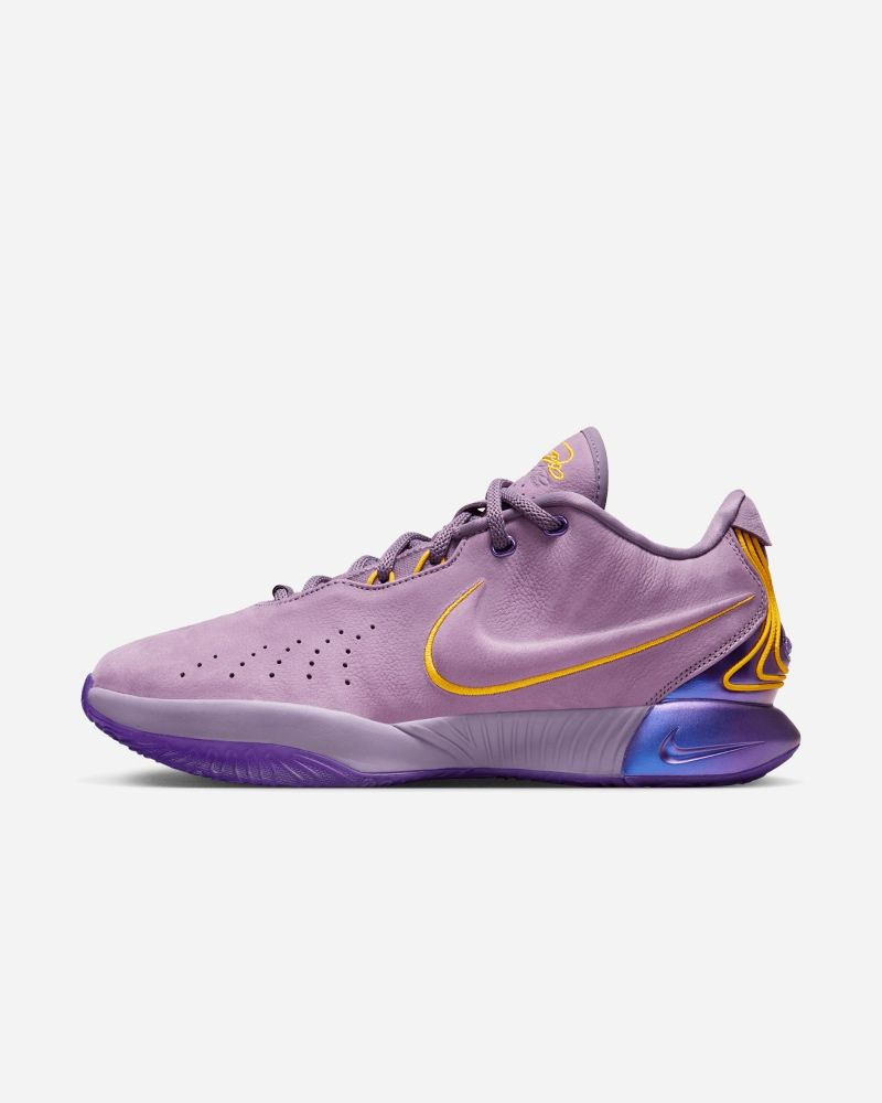 Chaussures de basket Nike LeBron XXI pour homme