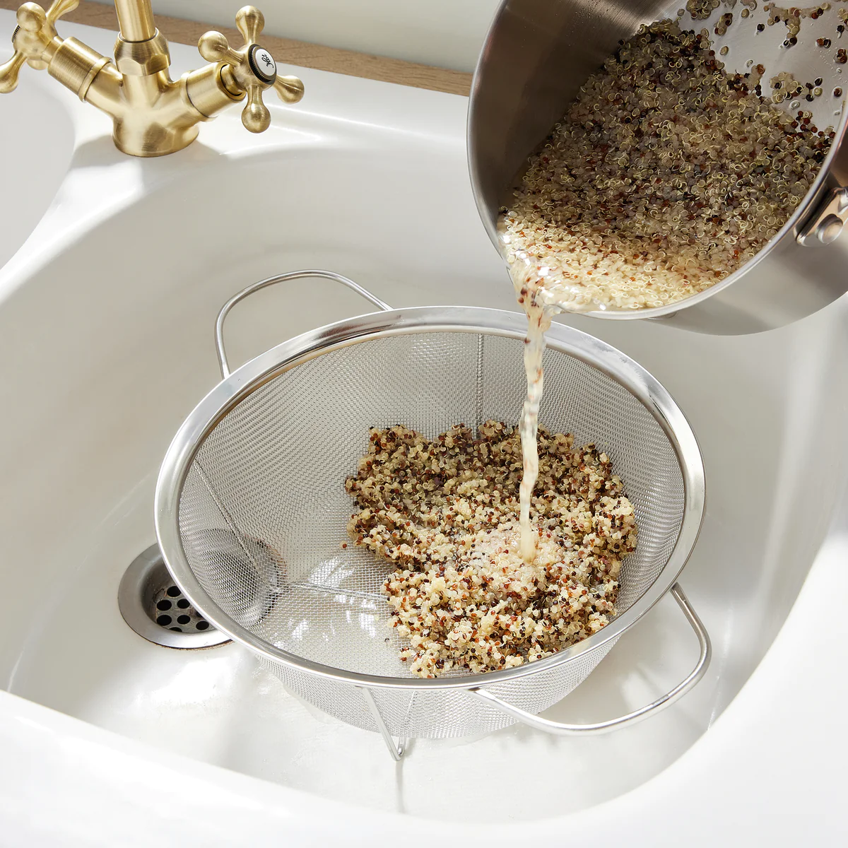 Passoire à maille fine sur pieds en inox pour riz 20 cm Mathon
