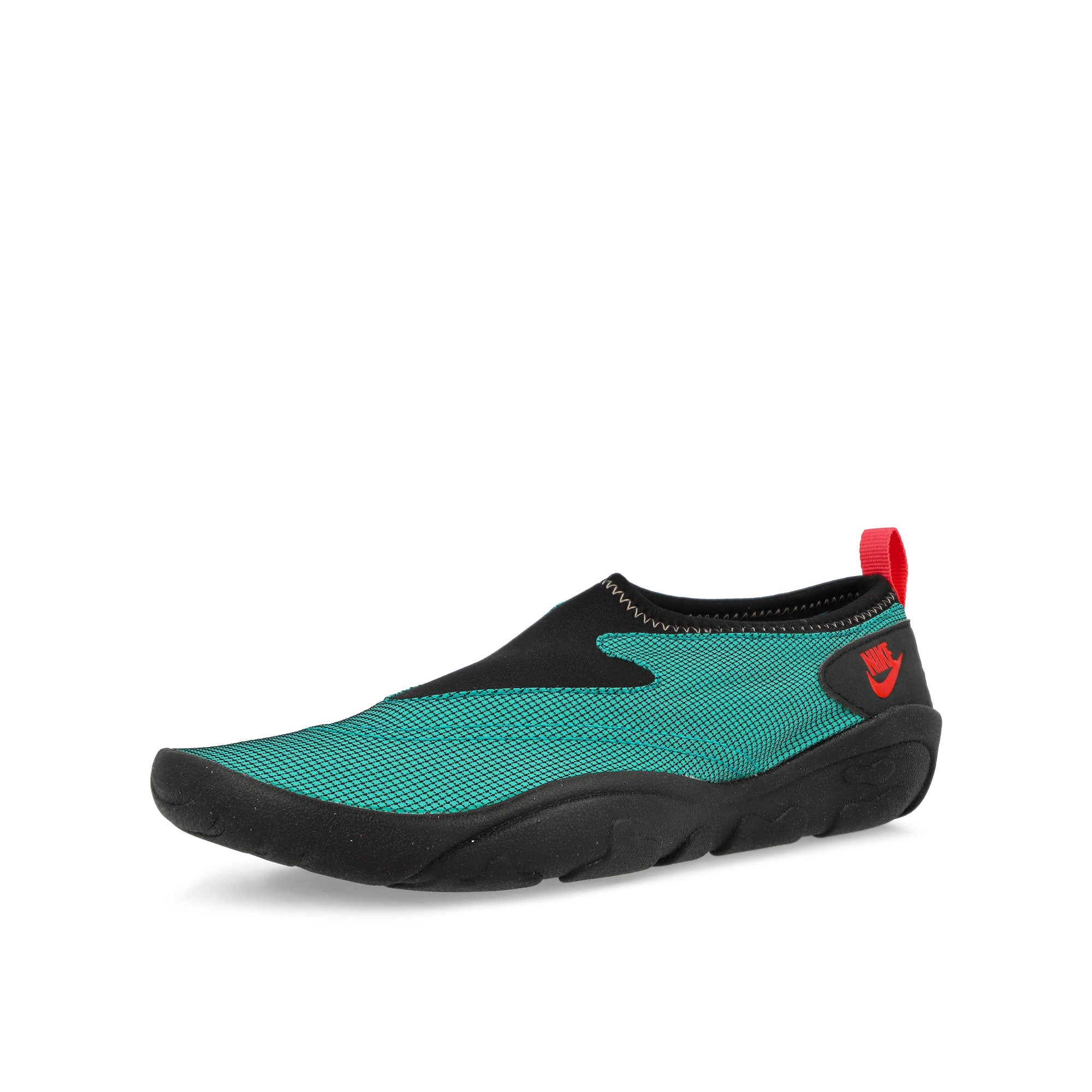 Nike<br>Aqua Turf
