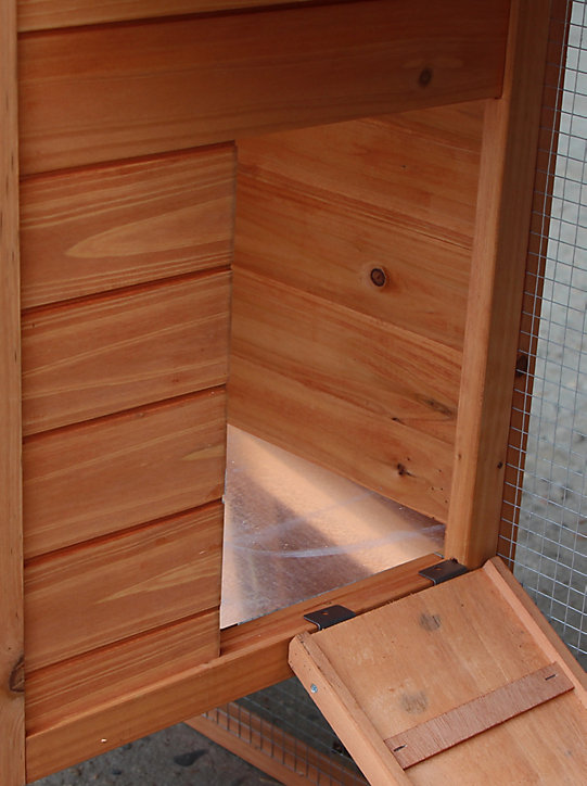 Poulailler en bois 0,5m² teinté avec toit bitumé pour 2 poules Habrita