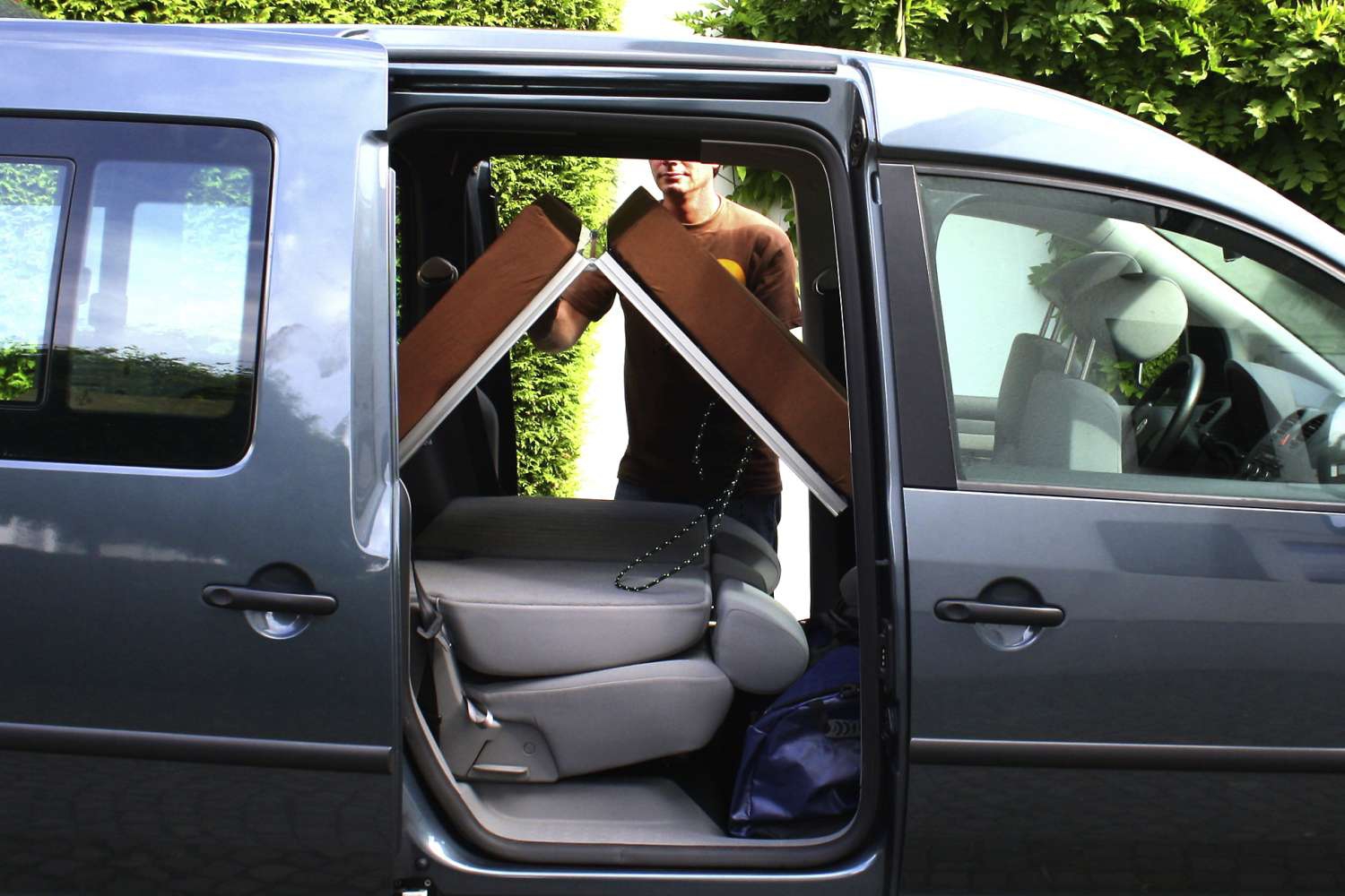 Ququq MidiBox für Vans - Kompakte Campingbox mit integrierter Küche und Schlafplatz