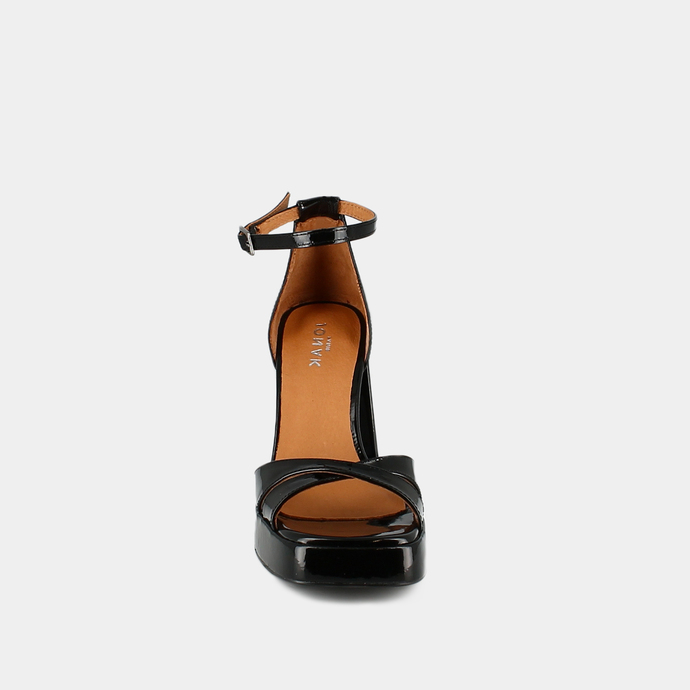 Sandales à talons hauts et bouts carrés  en cuir vernis noir