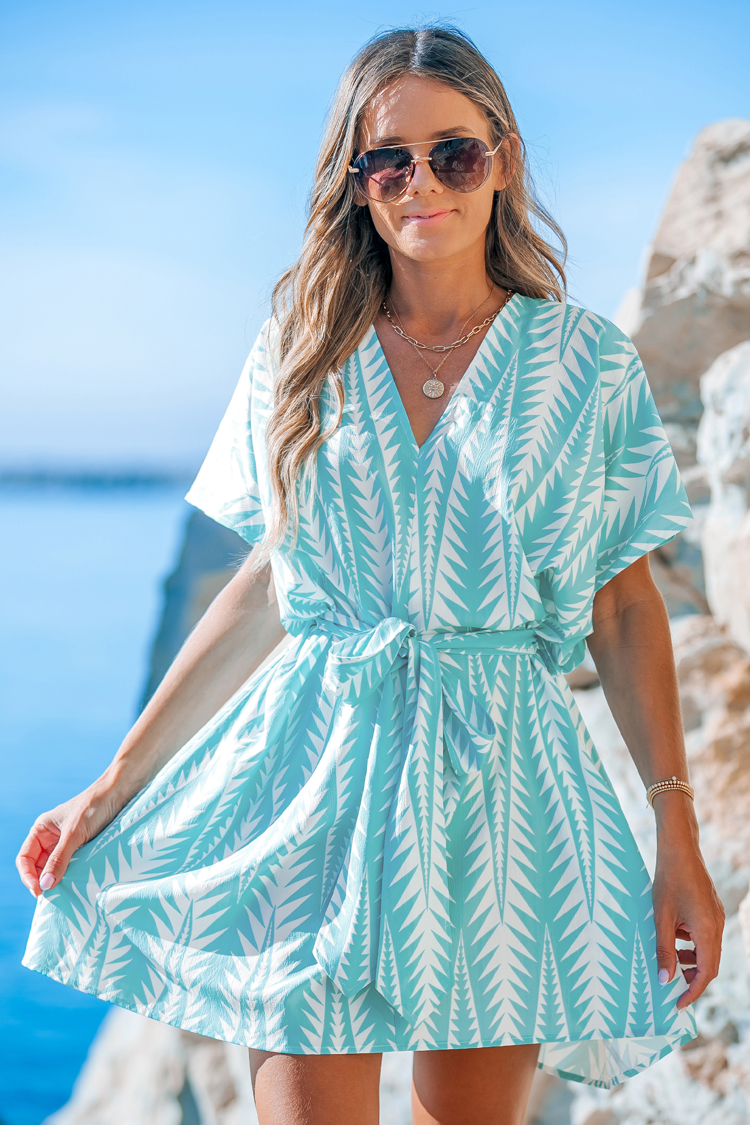 Robe mini à blouson de couleur menthe et blanc