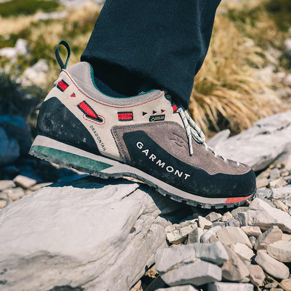 Chaussure de randonnée basse GARMONT DRAGONTAIL LT GORE-TEX ANTHRACITE/LIGHT GREY