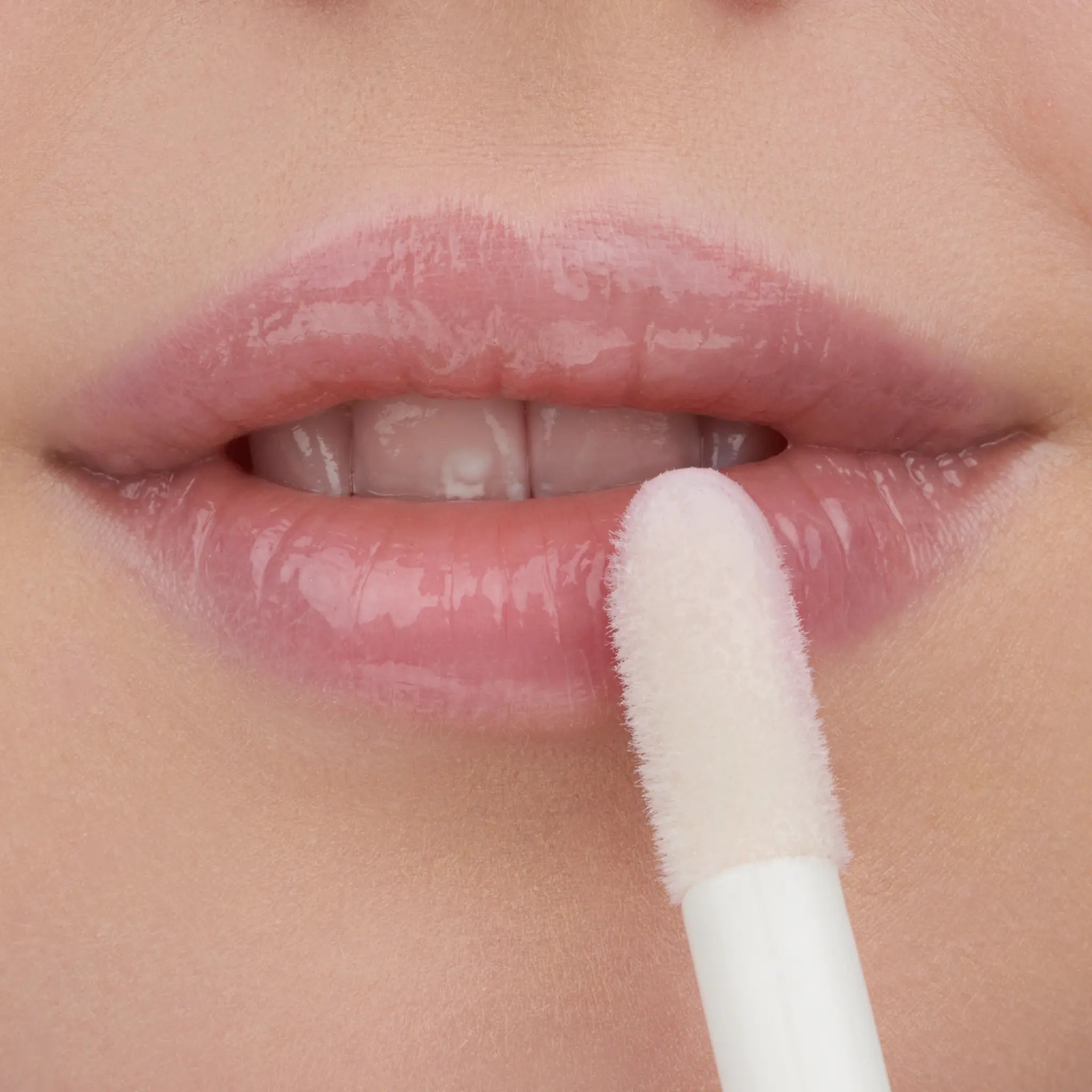 Hydra Kiss Lip Oil 01 Kiss From A Rose
