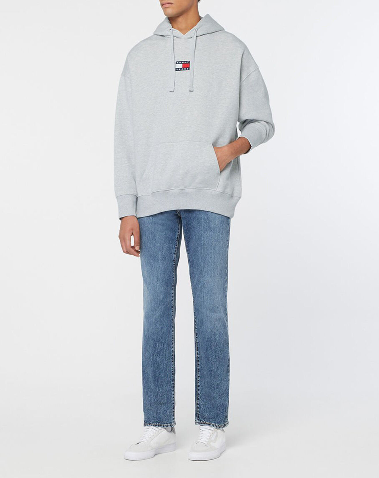 Tommy Jeans Sweat en Coton Bio Tjm Tommy Badge gris clair