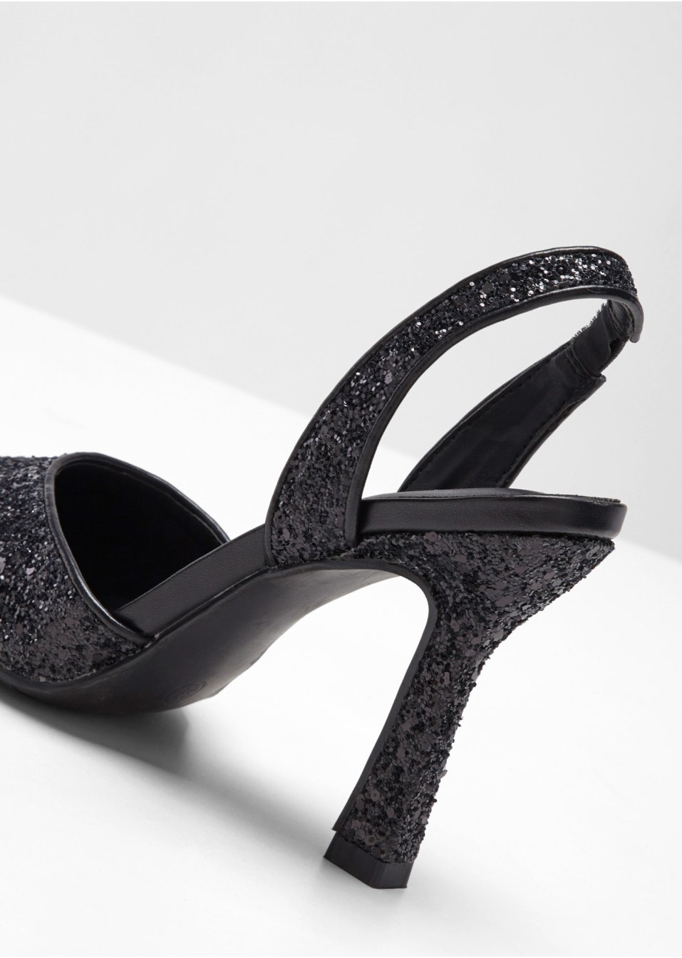 Escarpins à talons ouverts