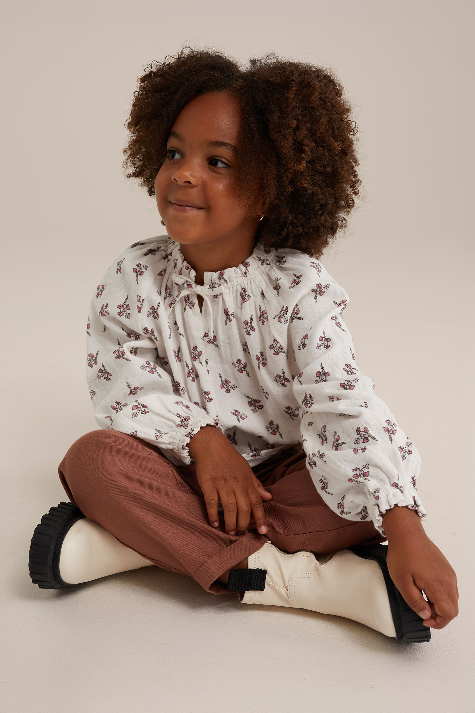 Meisjes paperbag broek WE Fashion Roestbruin