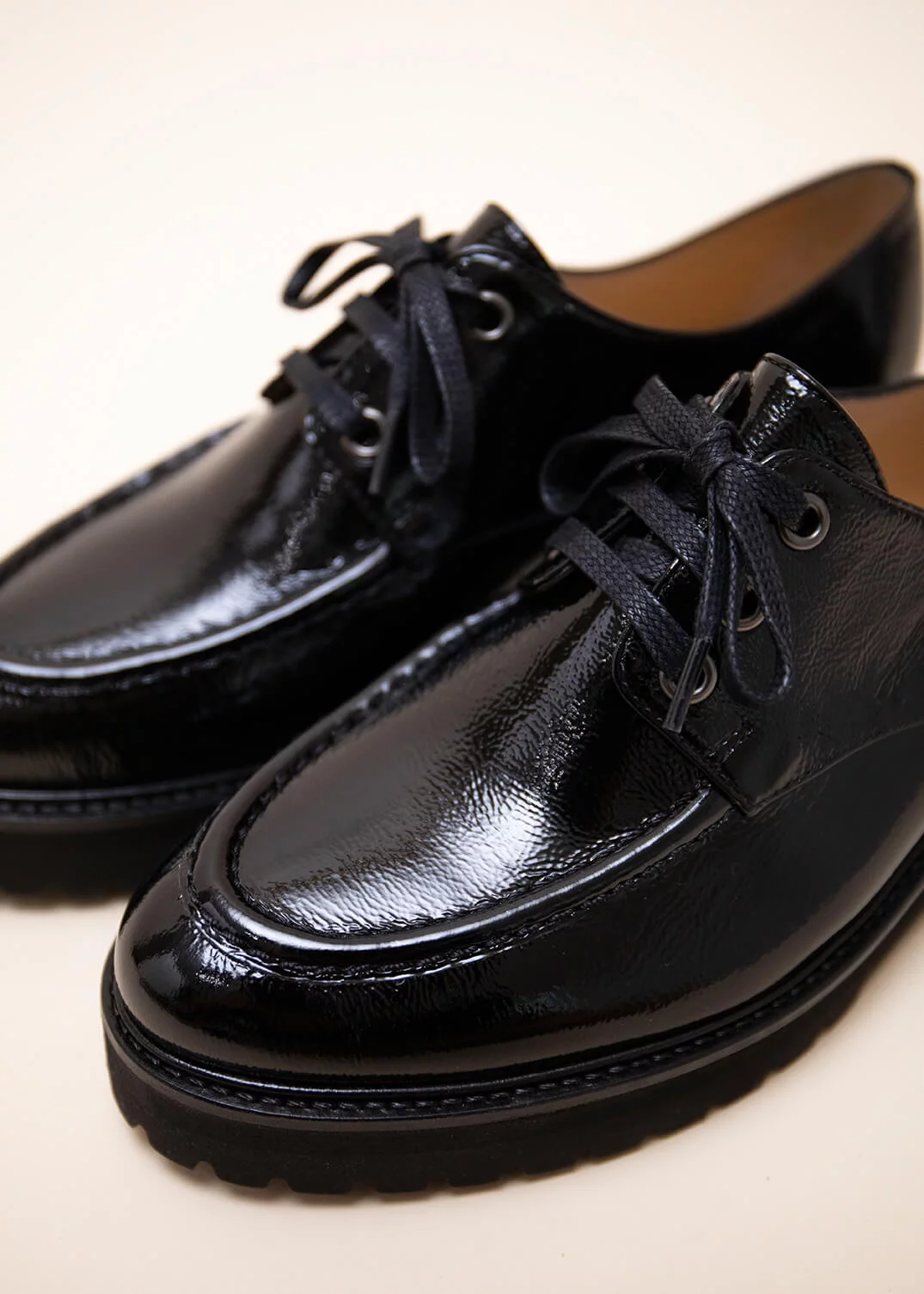 DERBY PENEL VERNIS FRIPPE NOIR