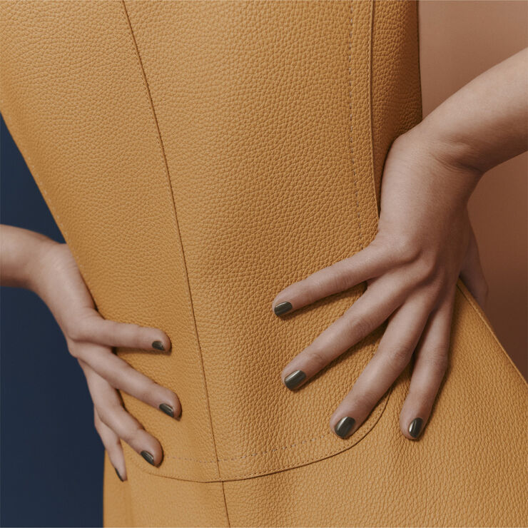 HERMÈS Les Mains Hermes Nail Polish, Vert Bronze