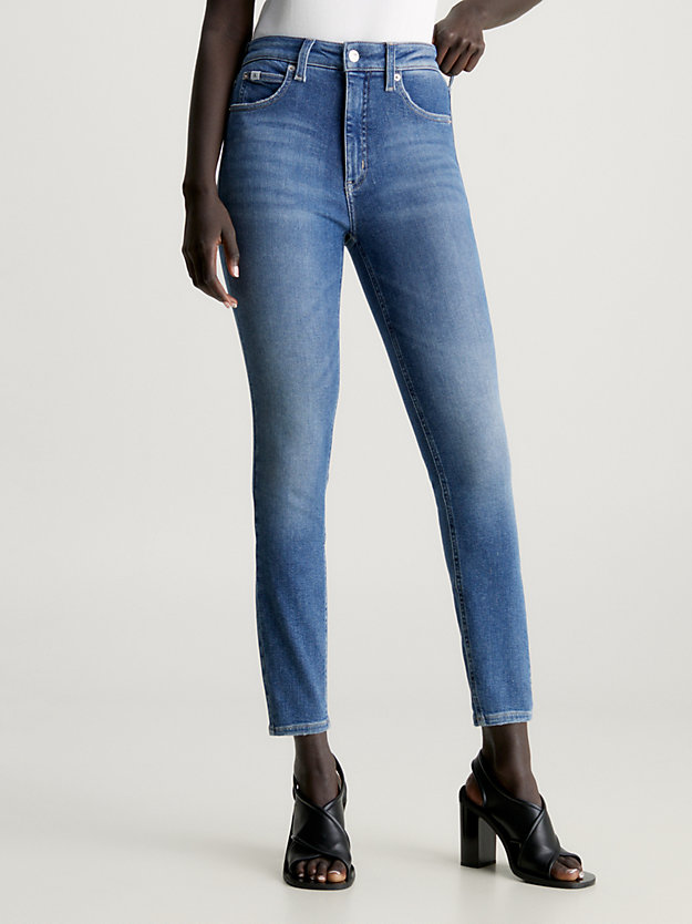 Calça jeans super skinny de cintura alta até o tornozelo
