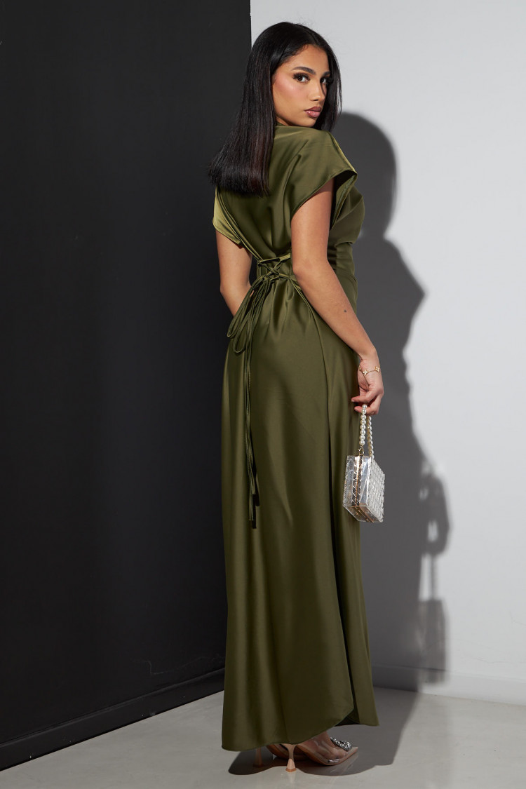 Robe kaki satinée manches courtes à noué au dos