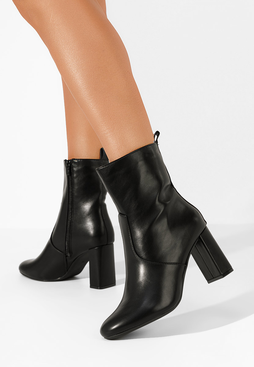 Bottines à gros talon noires Belleza